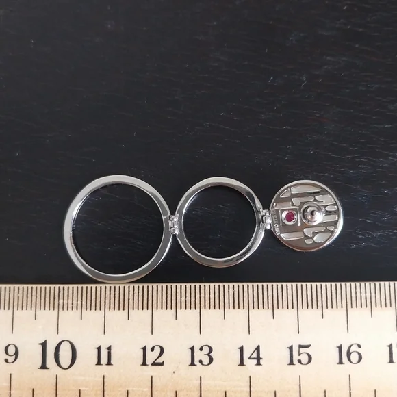 Elle Elegant Silver Sterling Earrings - Picture 2 of 14